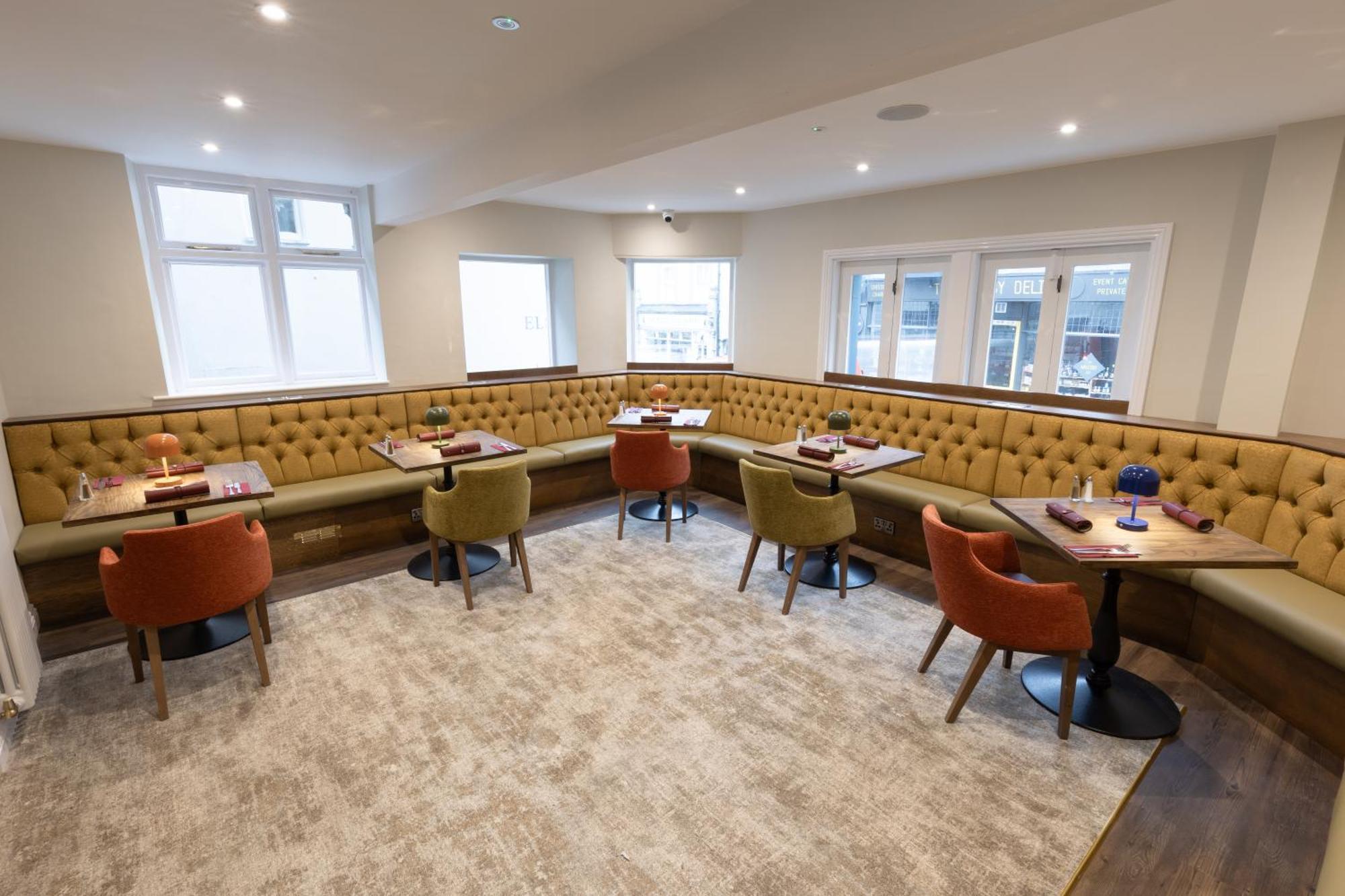 The Resolution Hotel Уитби Экстерьер фото